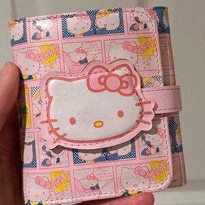 hello kitty wallet graphic novel with removable coin pouch
